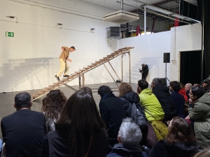 rosés reduida upfestival L'artista Manel Rosés va presentar un tast de l'espectacle 'Akri' que ha preparat amb una estada de residència a El Canal de Salt