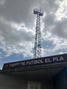 enllumenat camp de futbol (1)
