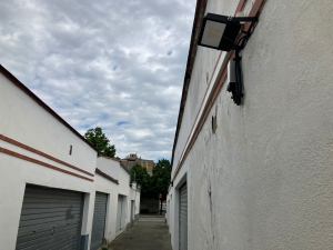 ENLLUMENAT PASSATGES ROCA DEL PECH PAÏSOS CATALANS (2) Passatge entre Països Catalans i carrer Roca Delpech on s'han instal·lat lluminàries per garantir més seguretat