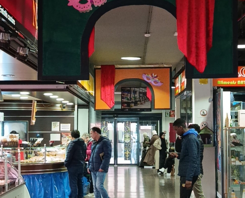 CARNESTOLTES AL MERCAT DE SALT (5)