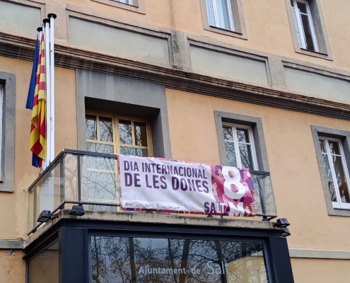 8M SALT ÉS LILA DONES (1)