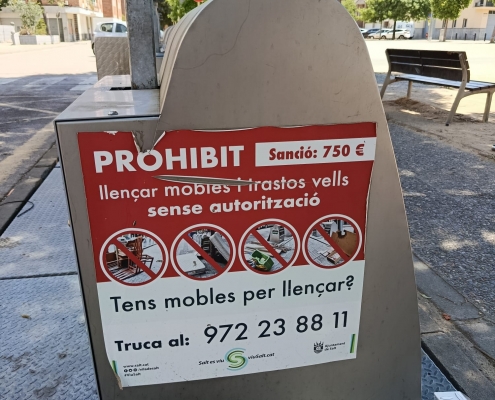 ILLES CONTENIDORS SALT (2)